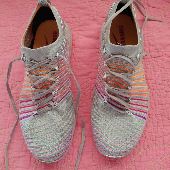 OBO Nike training shoes. Size 7.5. - Picture 2 of 12